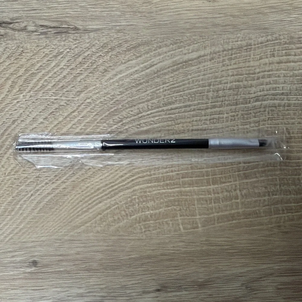 Wunder2 Wunderbrow Dual Precision Eyebrow Brush Angled Spoolie NEW IN BOX